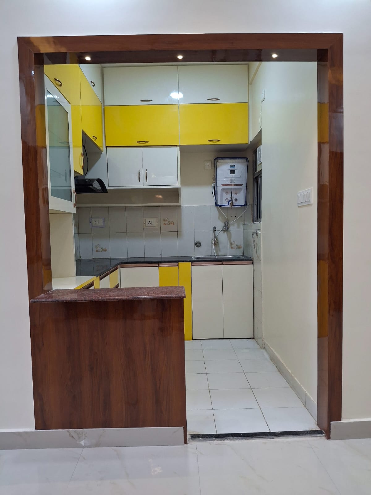 Open Modular Kitchen with Breakfast Counter
